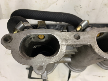 BMW M5 E34 intake plenum with injectors fuel galerie S38B36 Motor throttle bodies 46mm